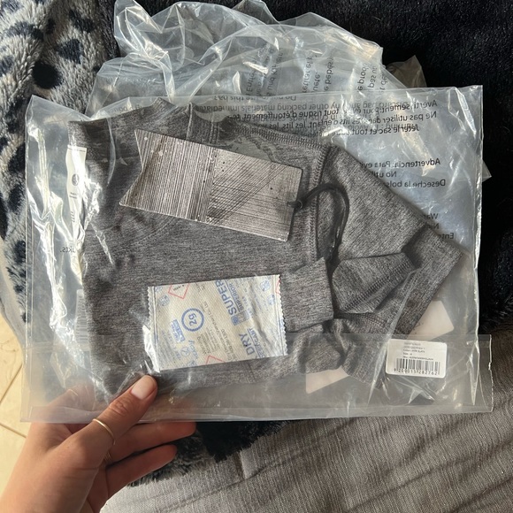 STORI Hero Cropped Tee - Picture 6 of 10